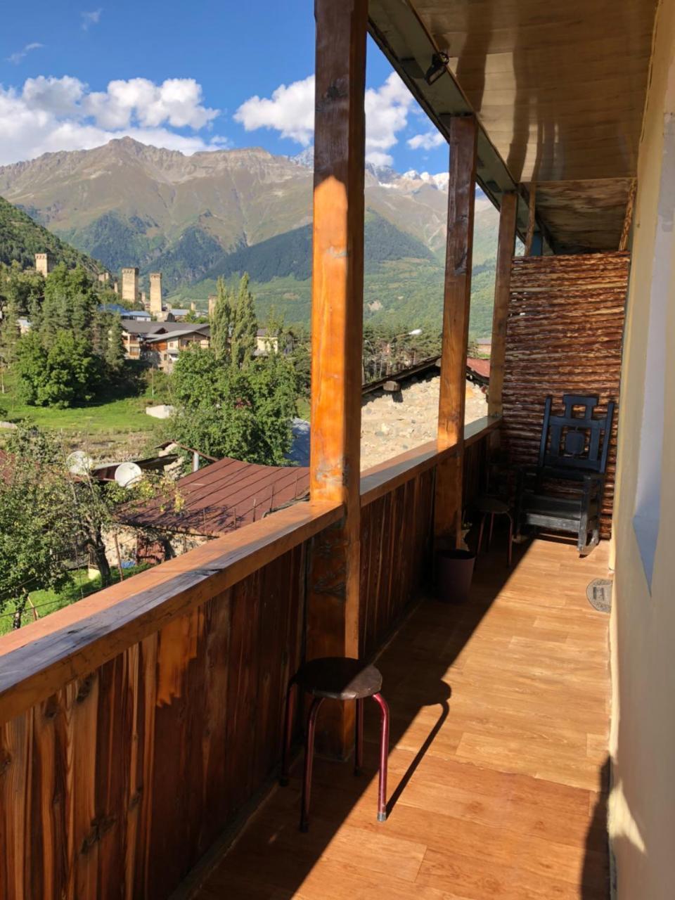 Travel Inn House Mestia • Მოგზაურის Სახლი Exteriér fotografie