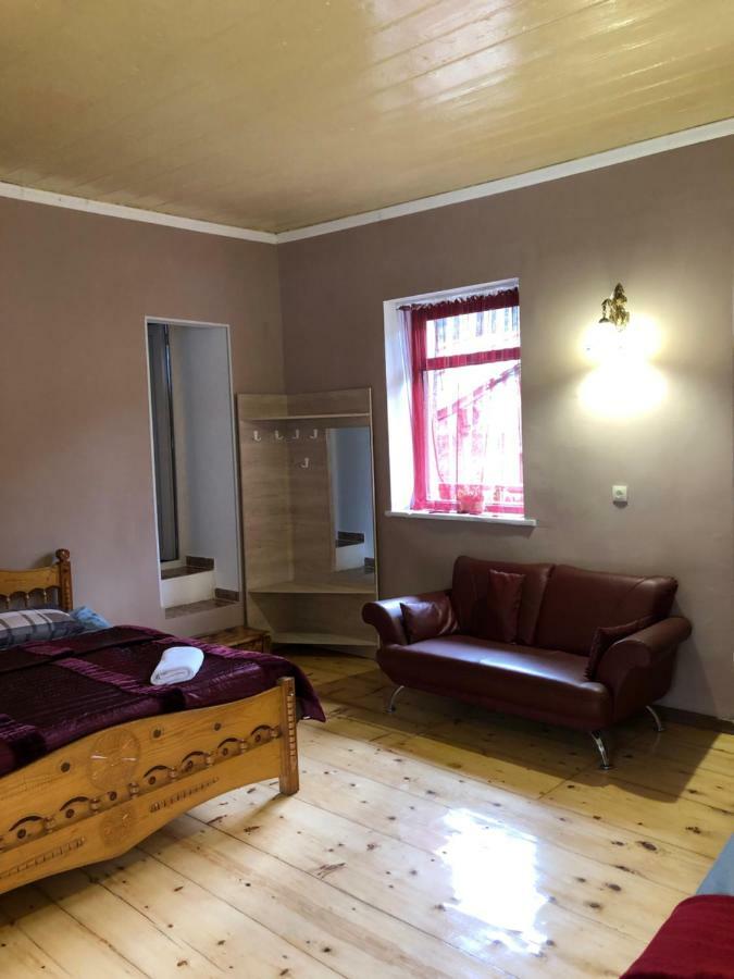 Travel Inn House Mestia • Მოგზაურის Სახლი Exteriér fotografie